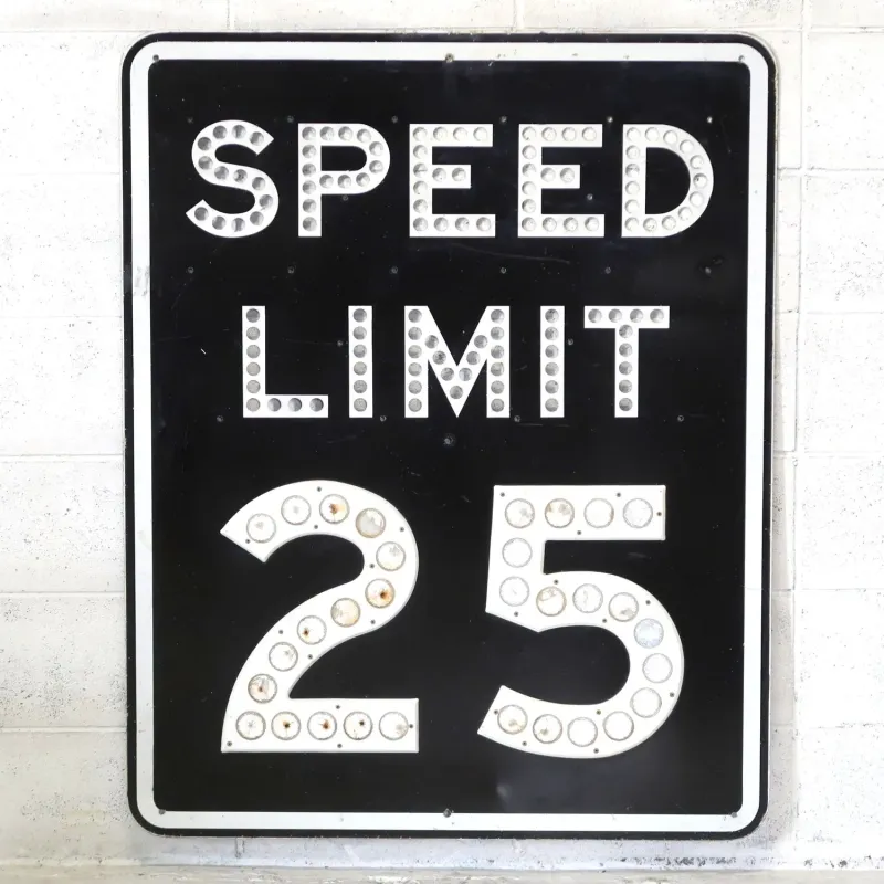 SPEED LIMIT 25 MILES 大型ロードサイン
