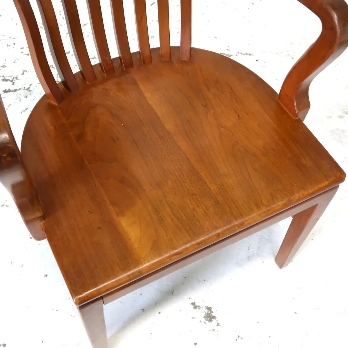 Gunlocke Chair社 アンティーク アームチェア ウォルナット