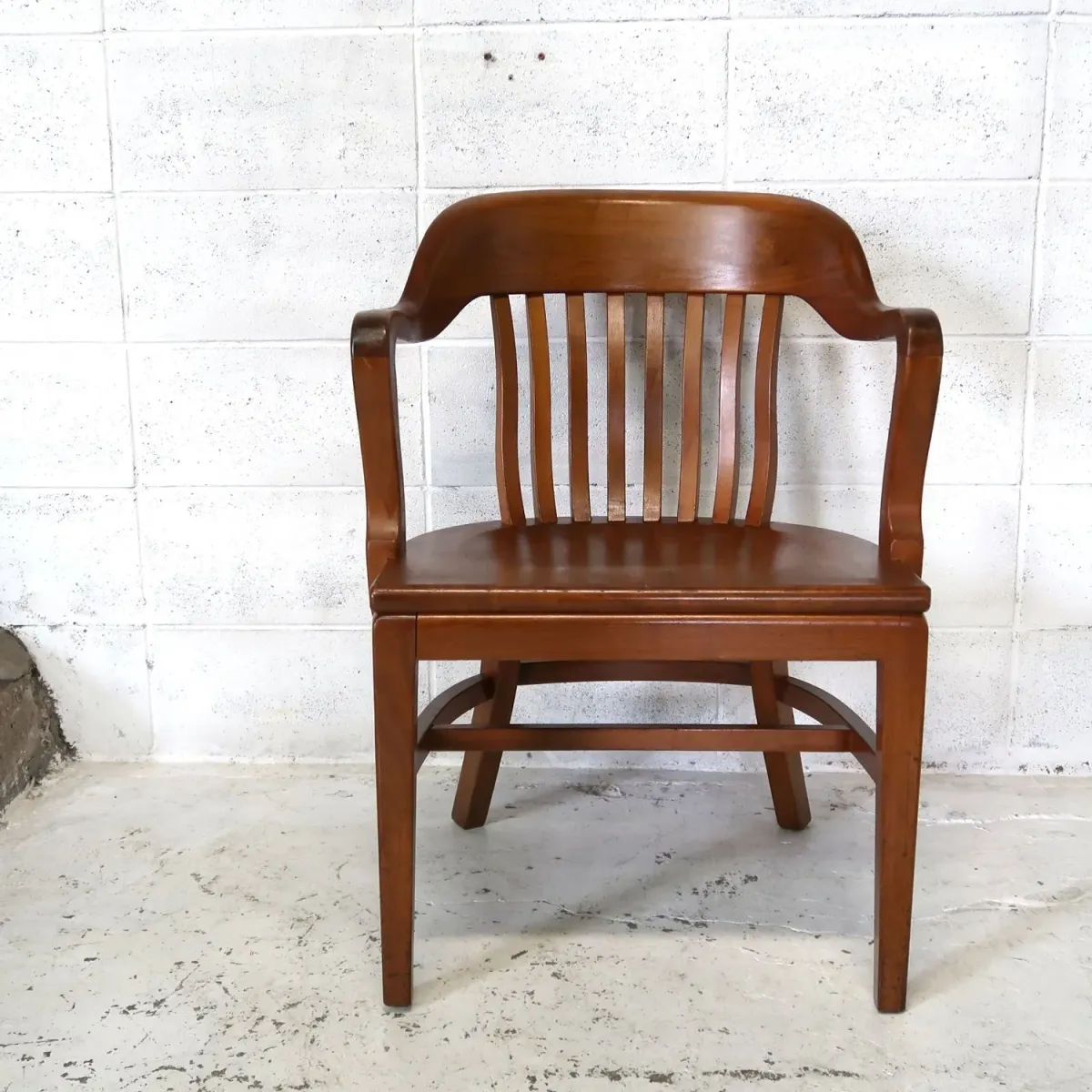 Gunlocke Chair社 アンティーク アームチェア ウォルナット