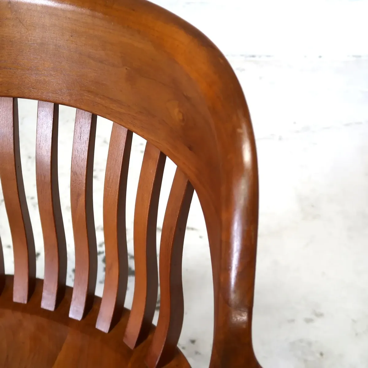 Gunlocke Chair社 アンティーク アームチェア ウォルナット