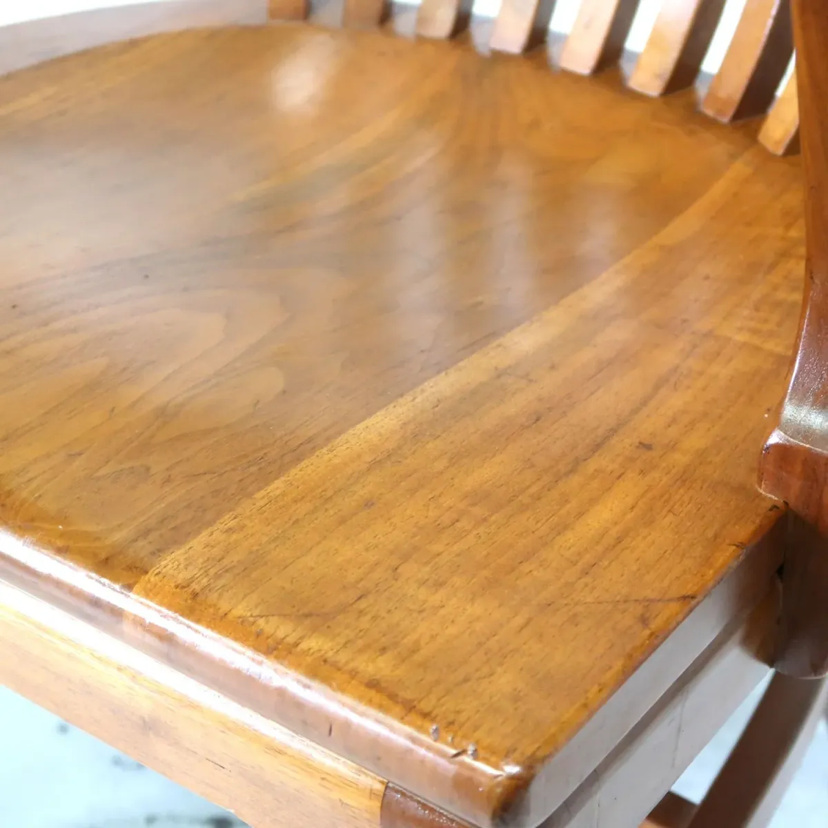 Gunlocke Chair社 アンティーク アームチェア ウォルナット