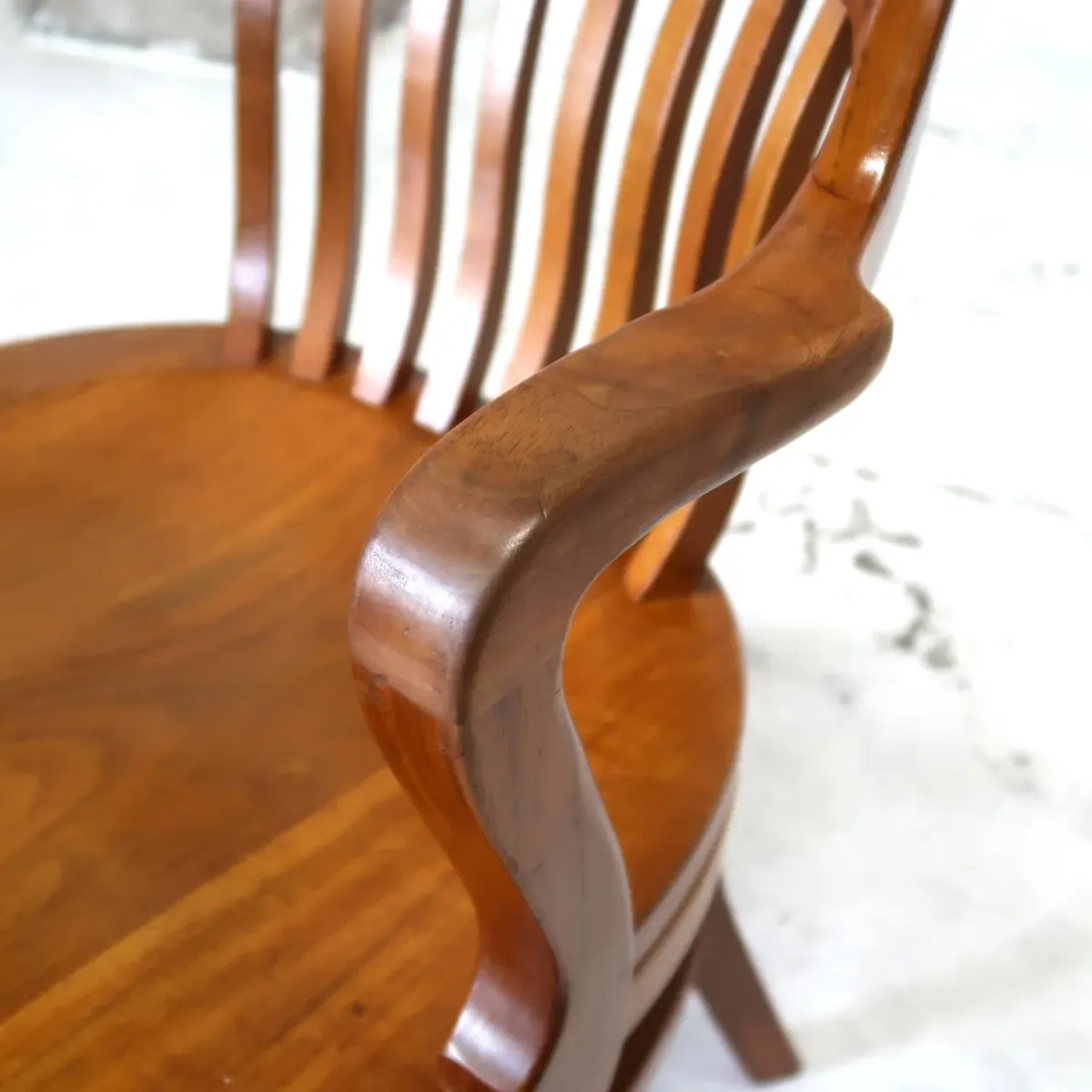 Gunlocke Chair社 アンティーク アームチェア ウォルナット