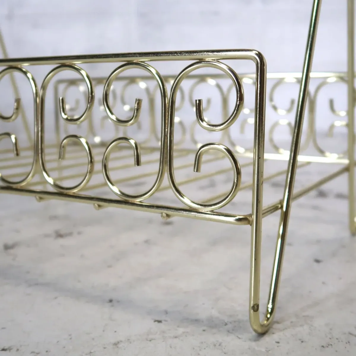 アンティーク ワイヤーメタル マガジンラック