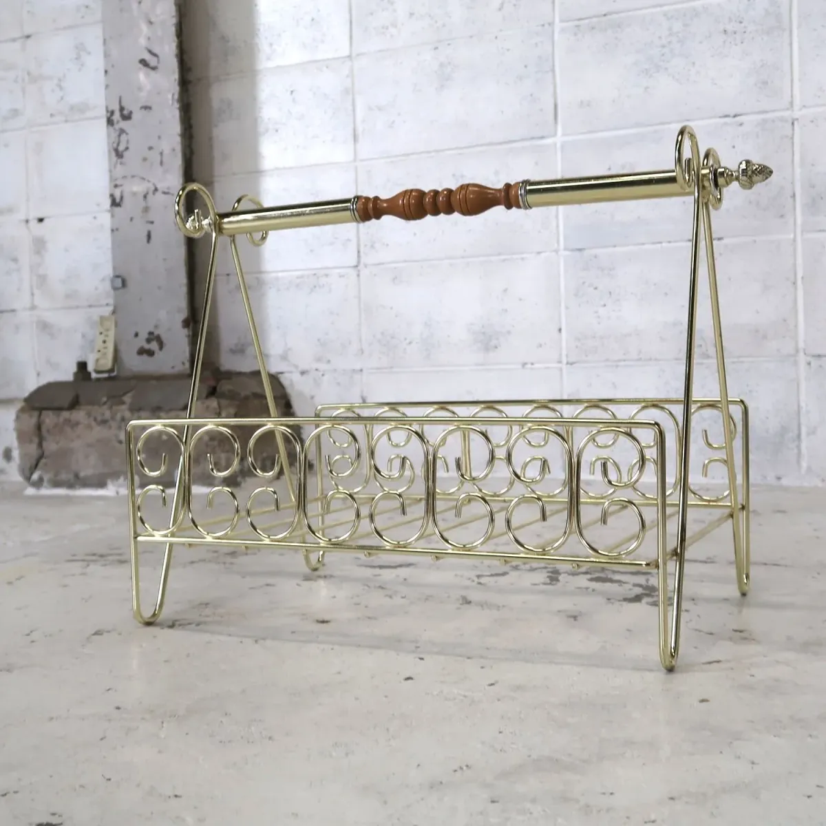 アンティーク ワイヤーメタル マガジンラック