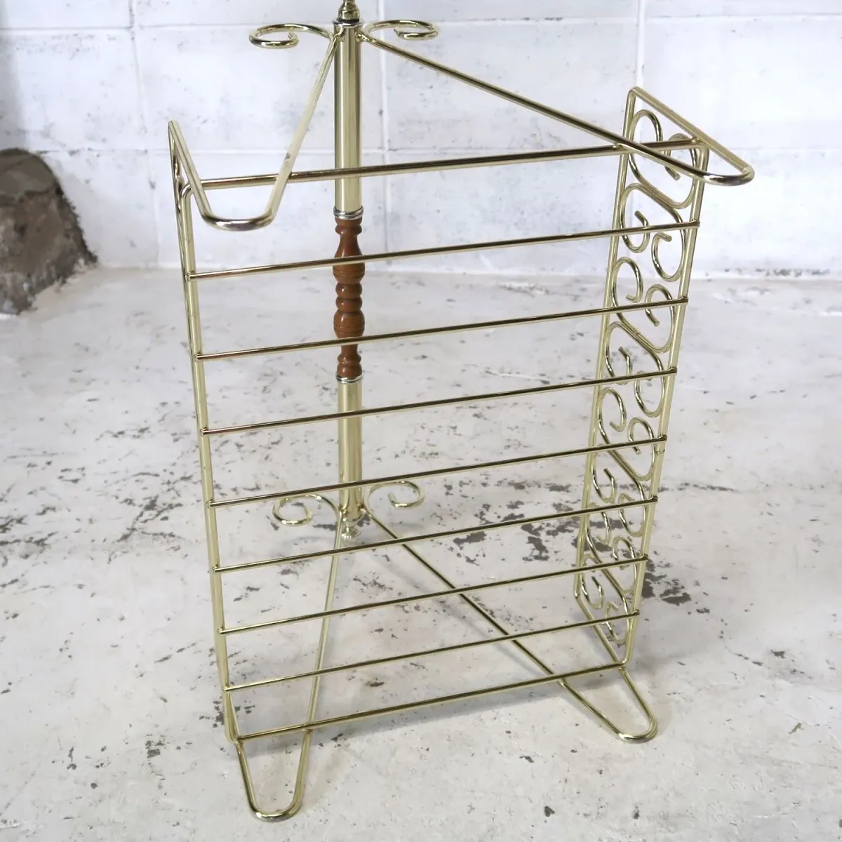 アンティーク ワイヤーメタル マガジンラック