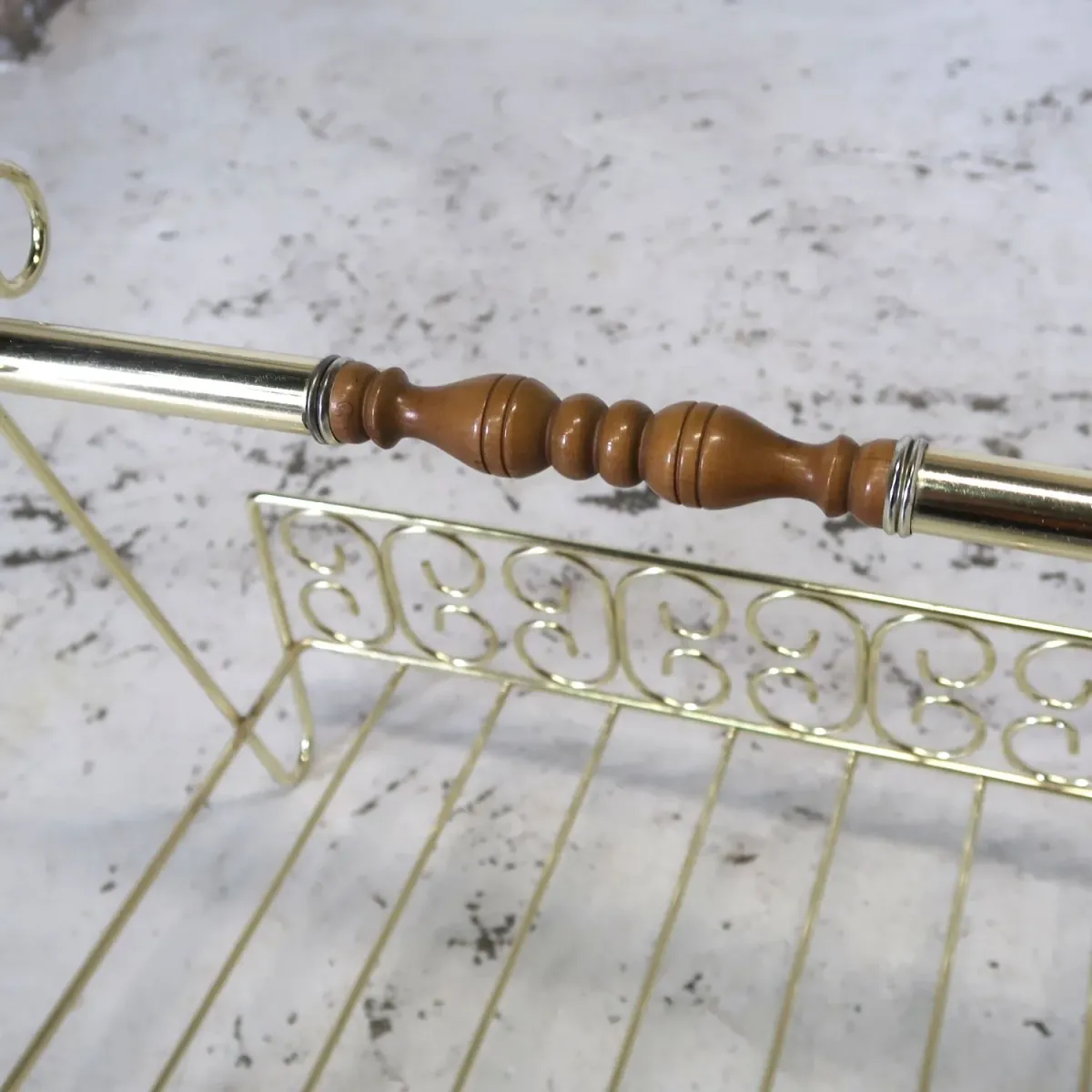 アンティーク ワイヤーメタル マガジンラック