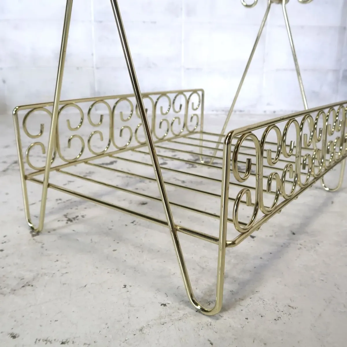 アンティーク ワイヤーメタル マガジンラック