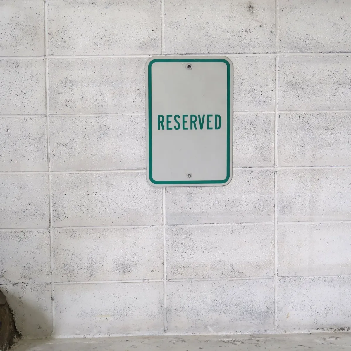 RESERVED メタルサイン