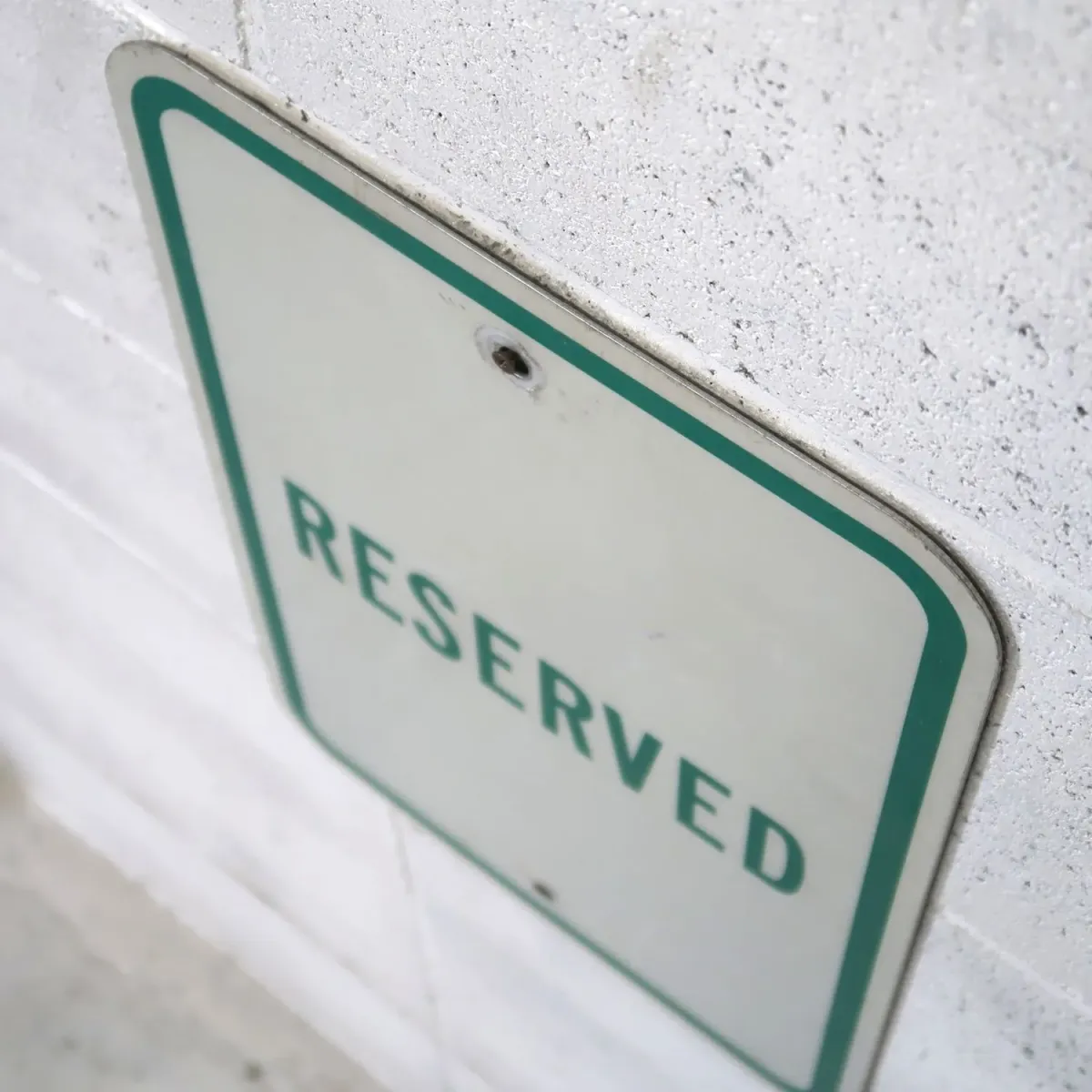 RESERVED メタルサイン