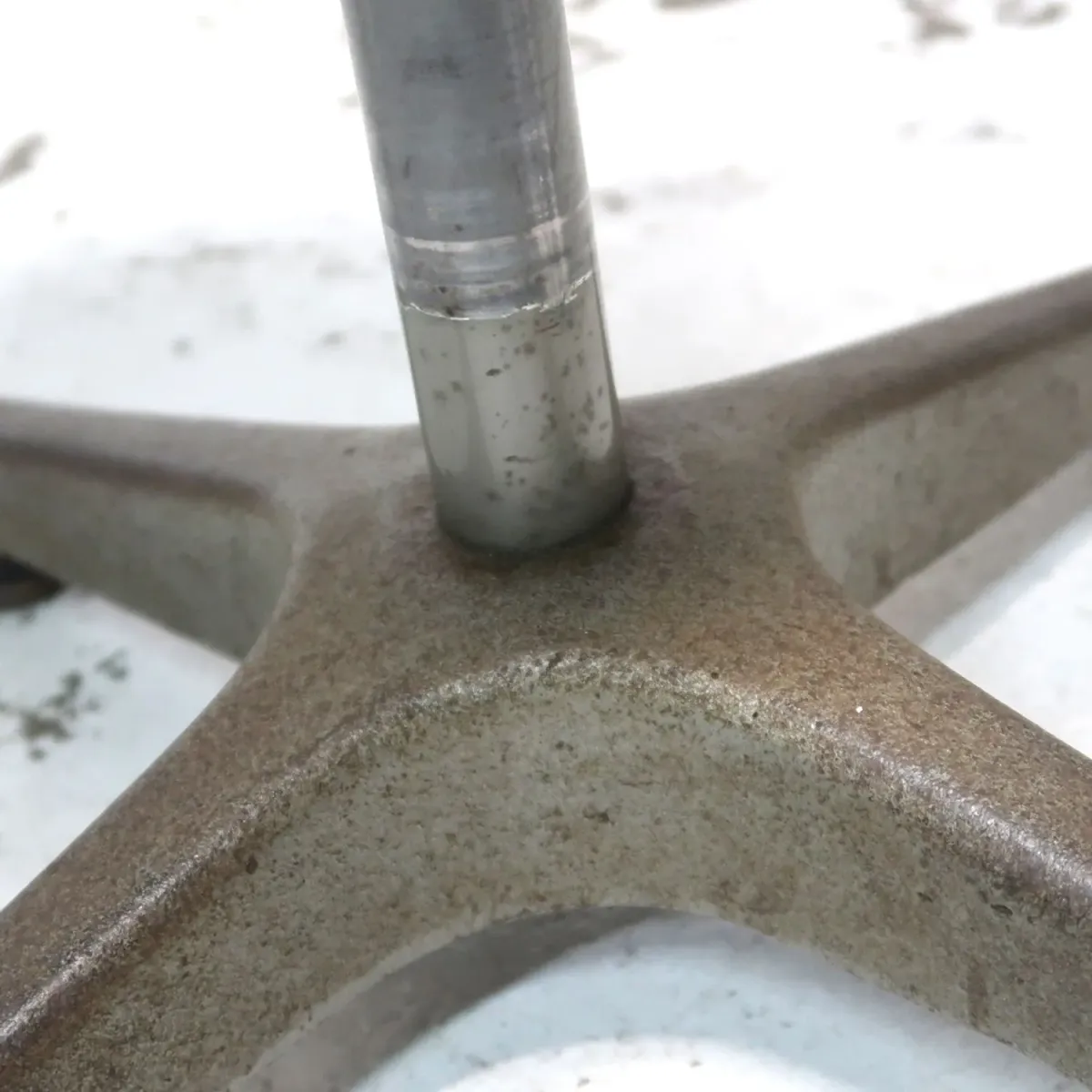 AJUSTO EQUIPMENT社 ビンテージ インダストリアル メタルスツール