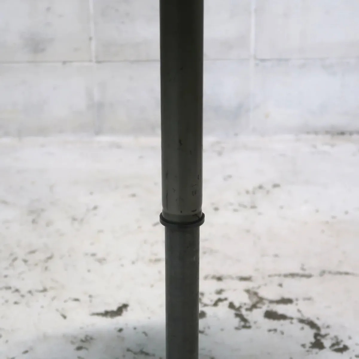 AJUSTO EQUIPMENT社 ビンテージ インダストリアル メタルスツール