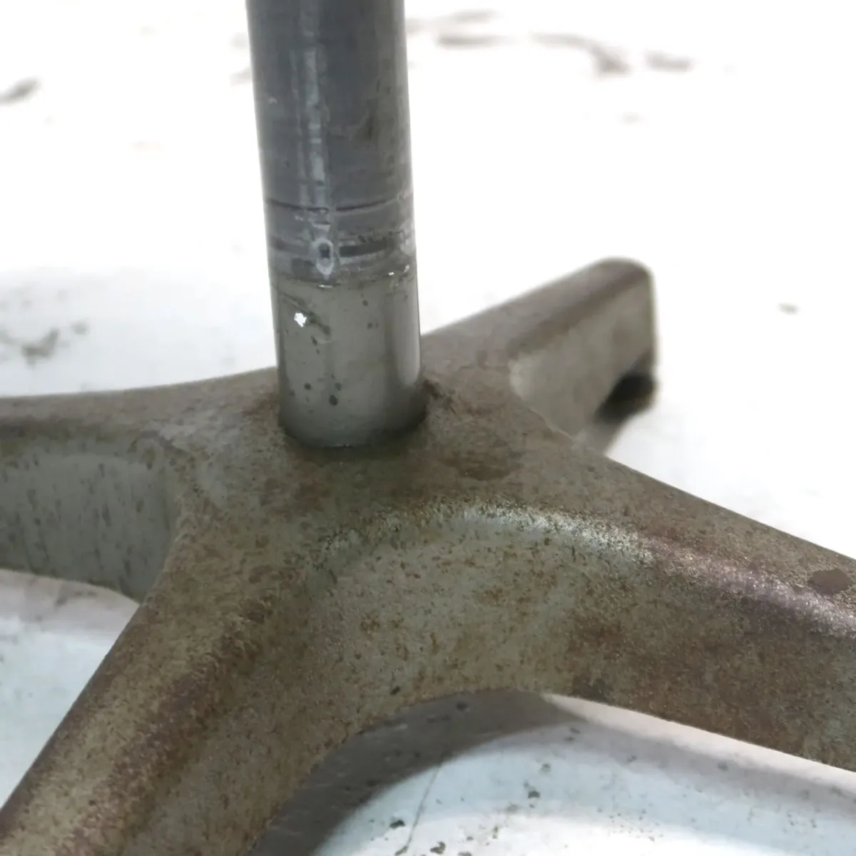 AJUSTO EQUIPMENT社 ビンテージ インダストリアル メタルスツール