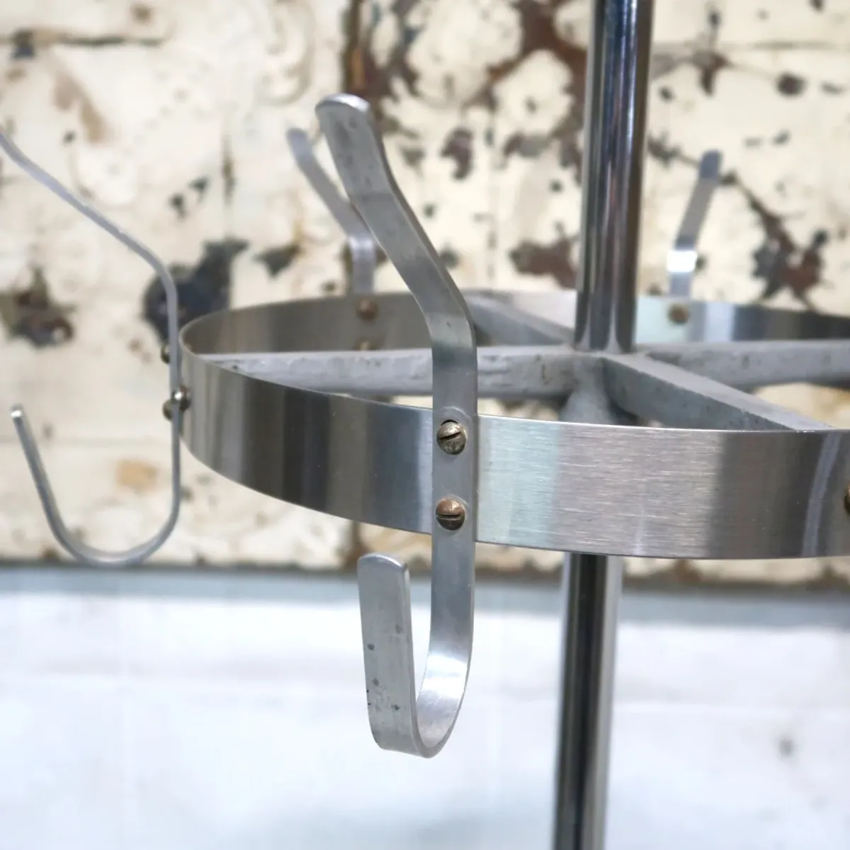 ビンテージ メタルハンガーラック