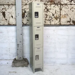 LYON ビンテージ メタルロッカー