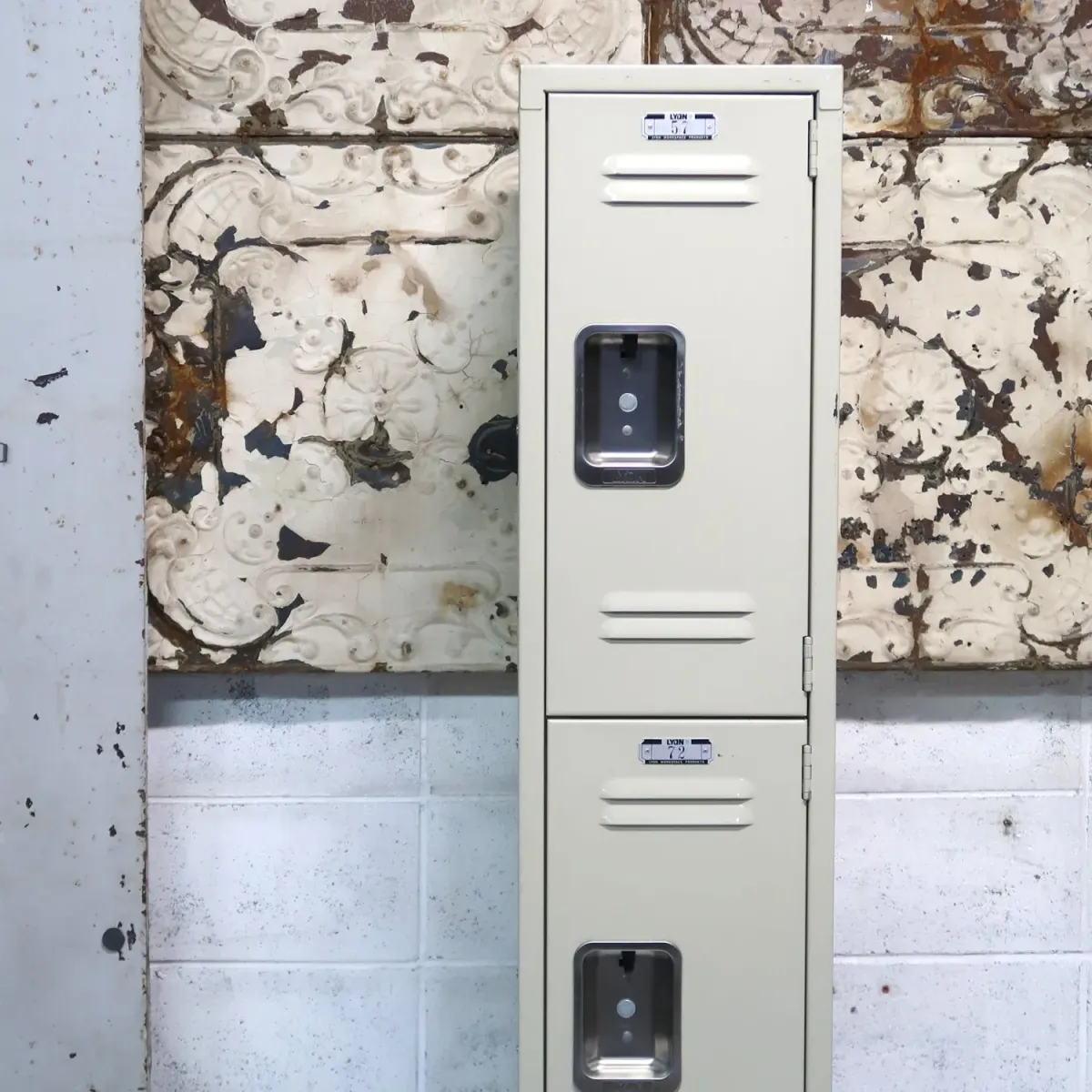 LYON ビンテージ メタルロッカー