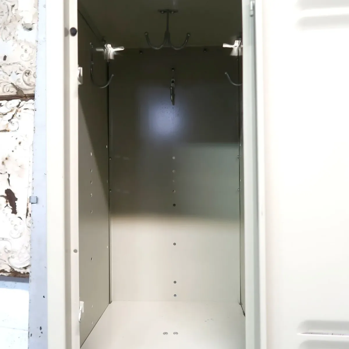 LYON ビンテージ メタルロッカー