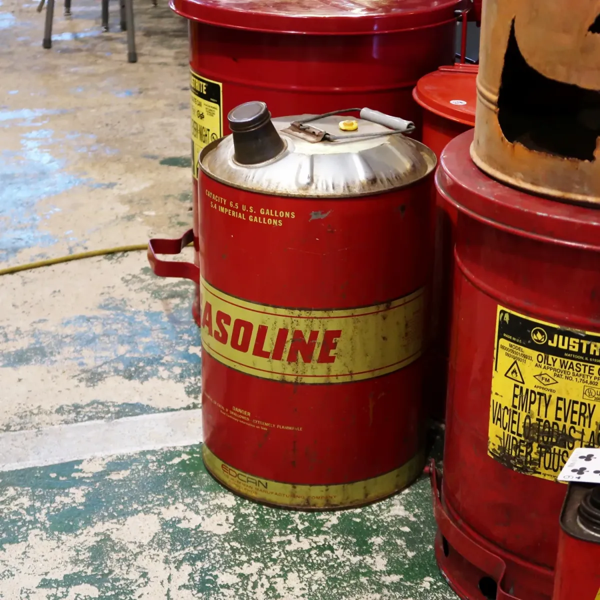 ビンテージ ガソリン缶