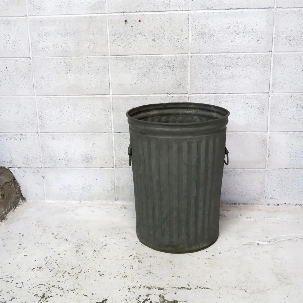 ビンテージ メタル 大型ゴミ箱