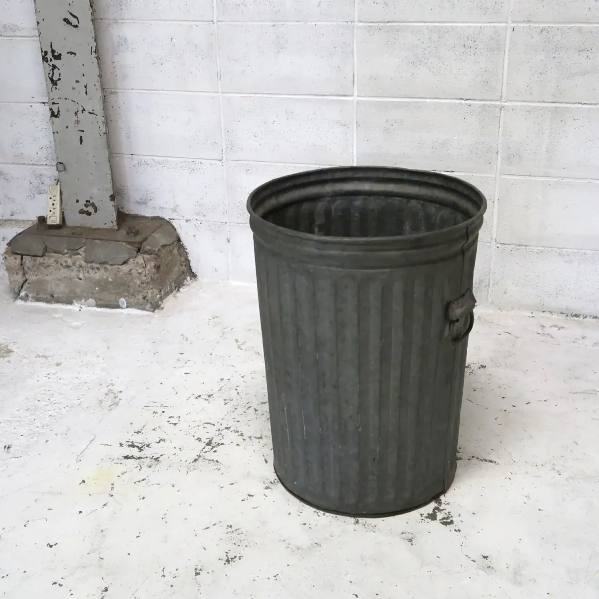 ビンテージ メタル 大型ゴミ箱