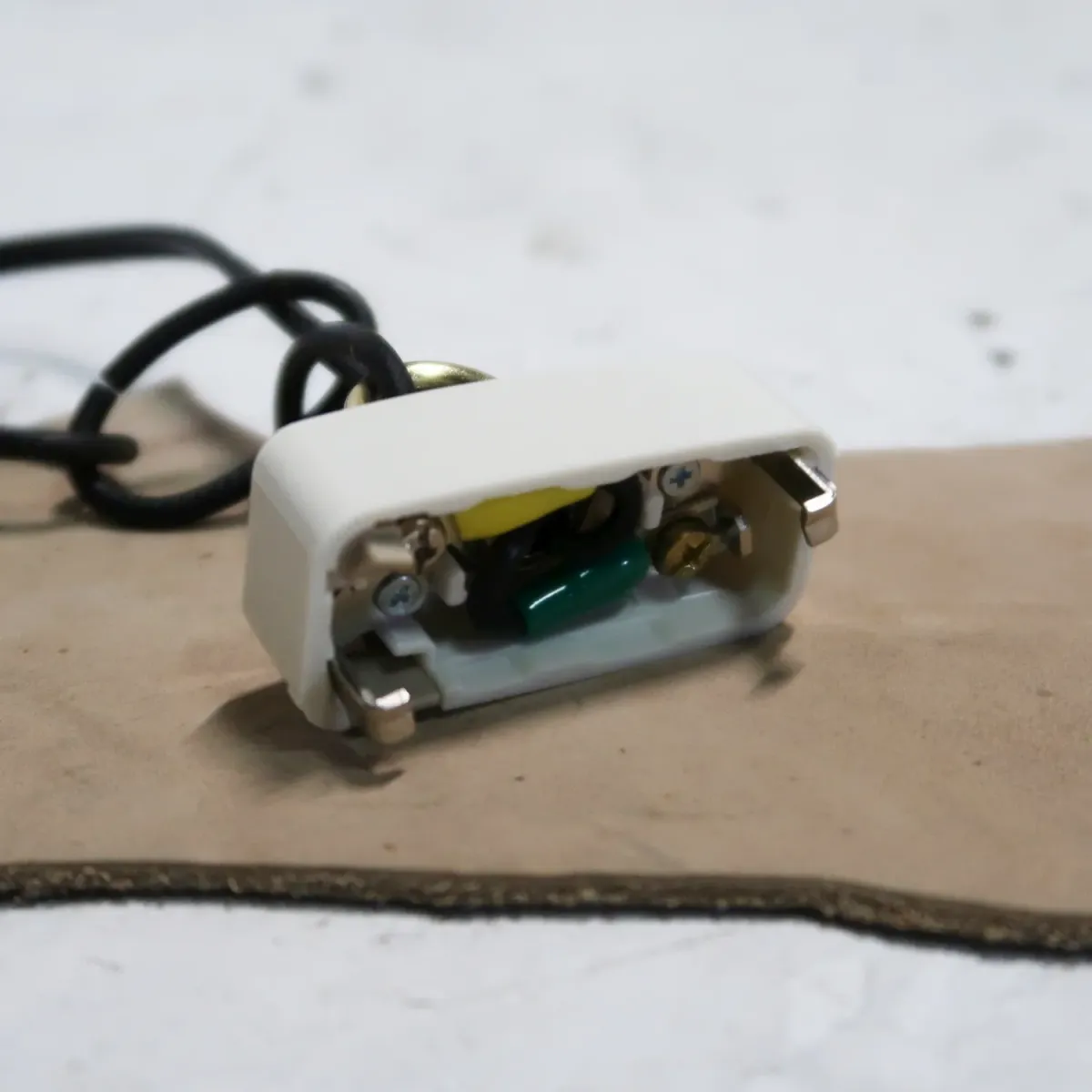 アンティーク アイアン×ウッド ペンダントランプ