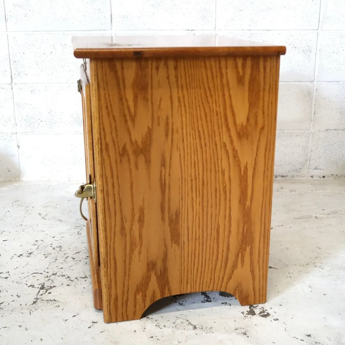 WHITE CLAD ビンテージ ナイトスタンド