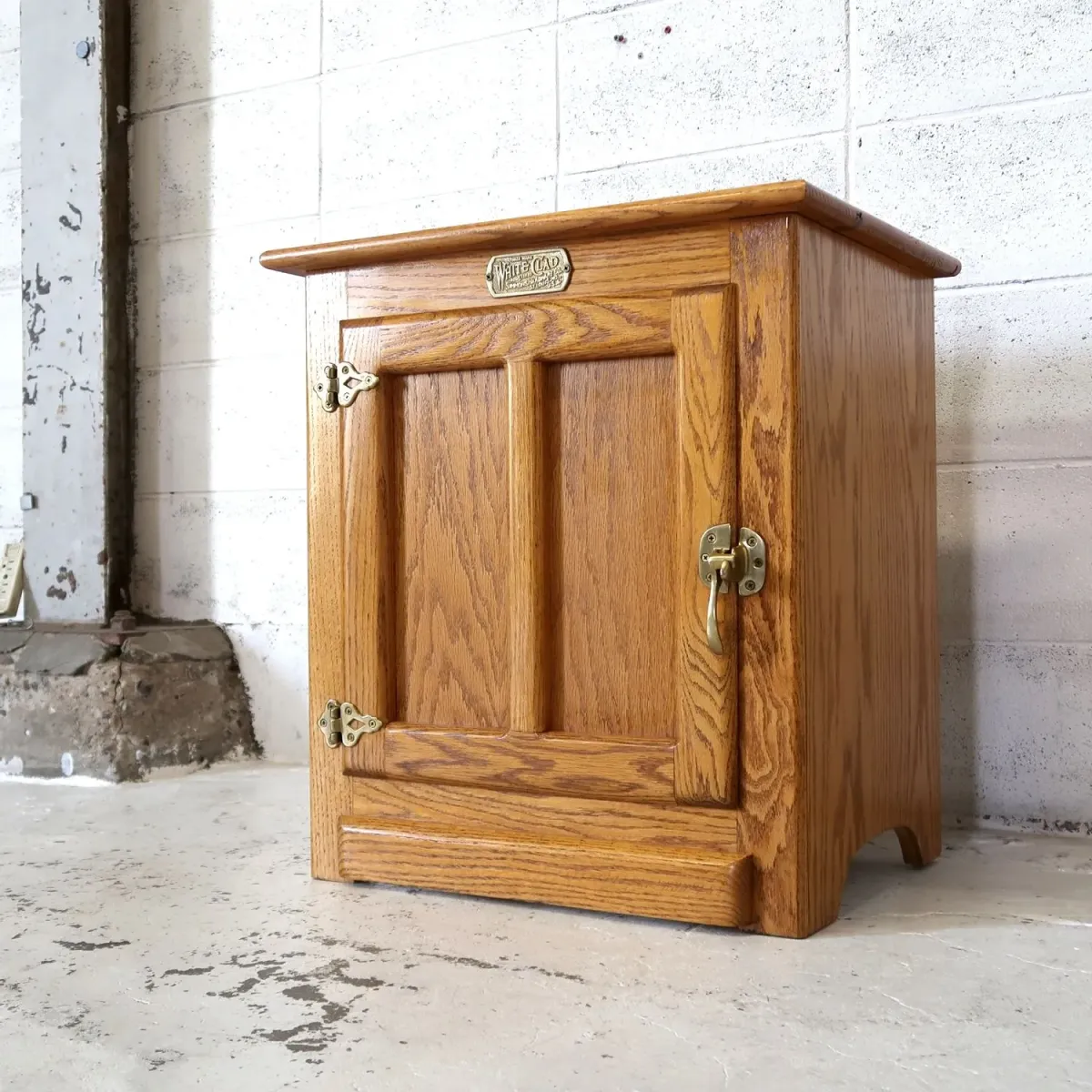 WHITE CLAD ビンテージ ナイトスタンド