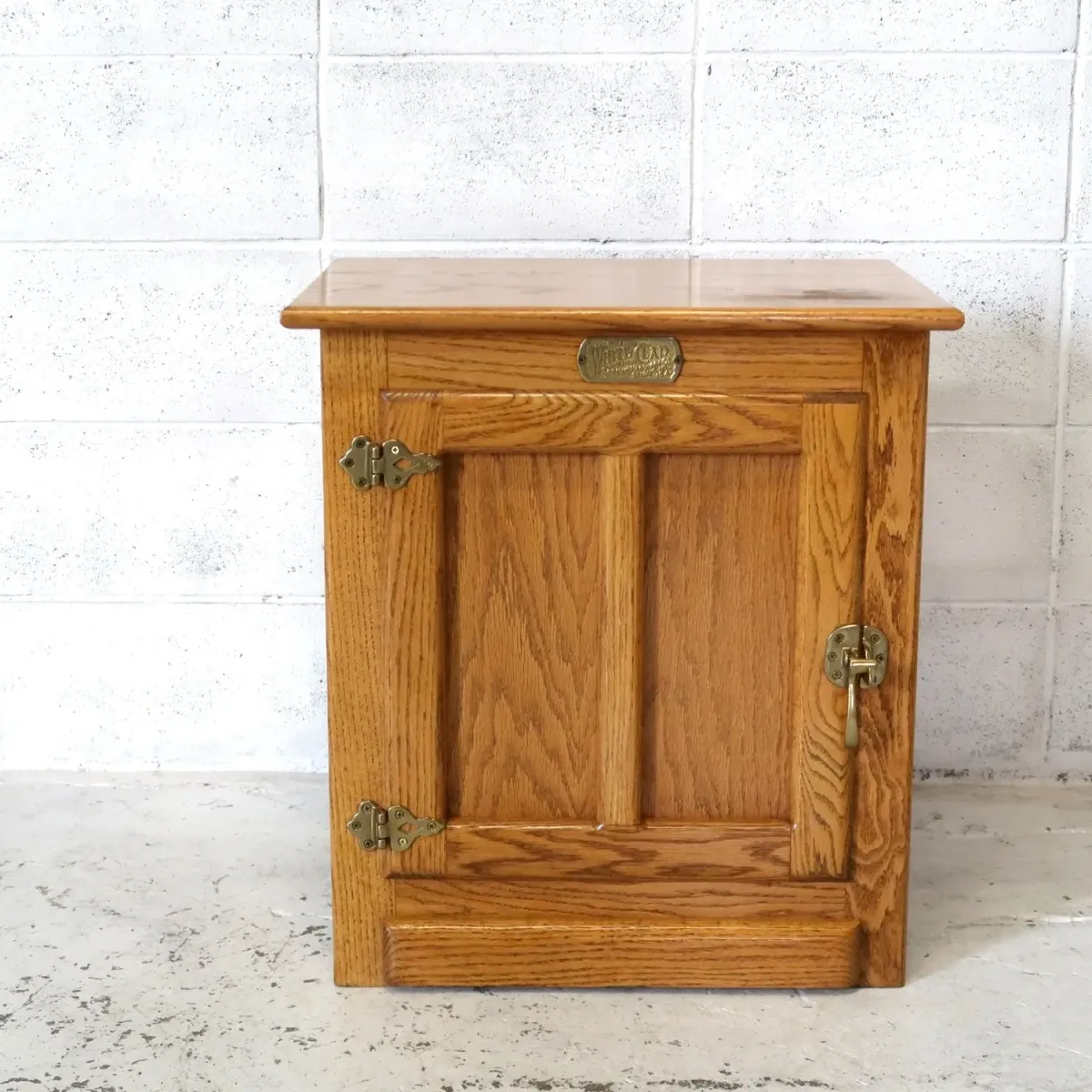 WHITE CLAD ビンテージ ナイトスタンド