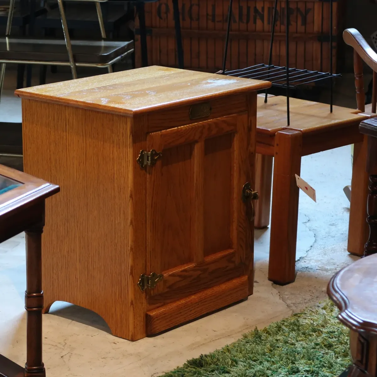 WHITE CLAD ビンテージ ナイトスタンド