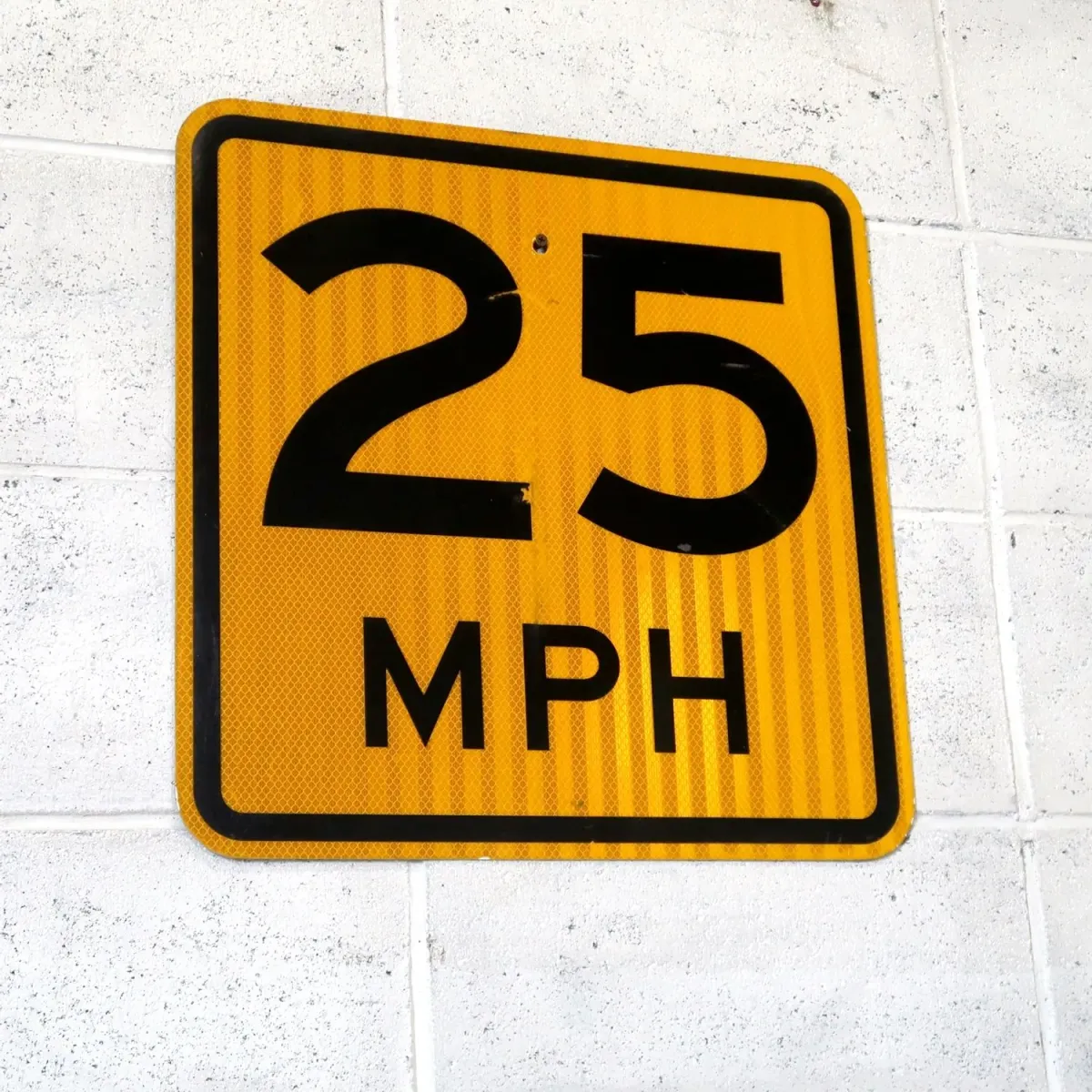 ロードサイン 25MPH