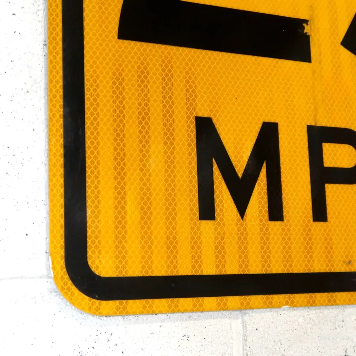 ロードサイン 25MPH