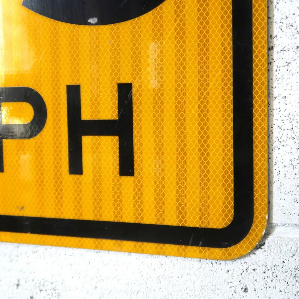 ロードサイン 25MPH