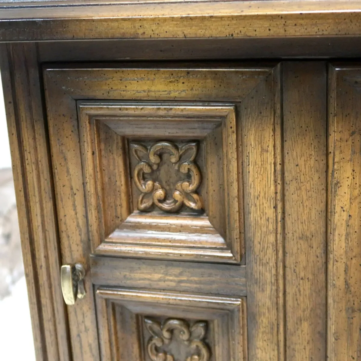 アンティーク ナイトスタンド