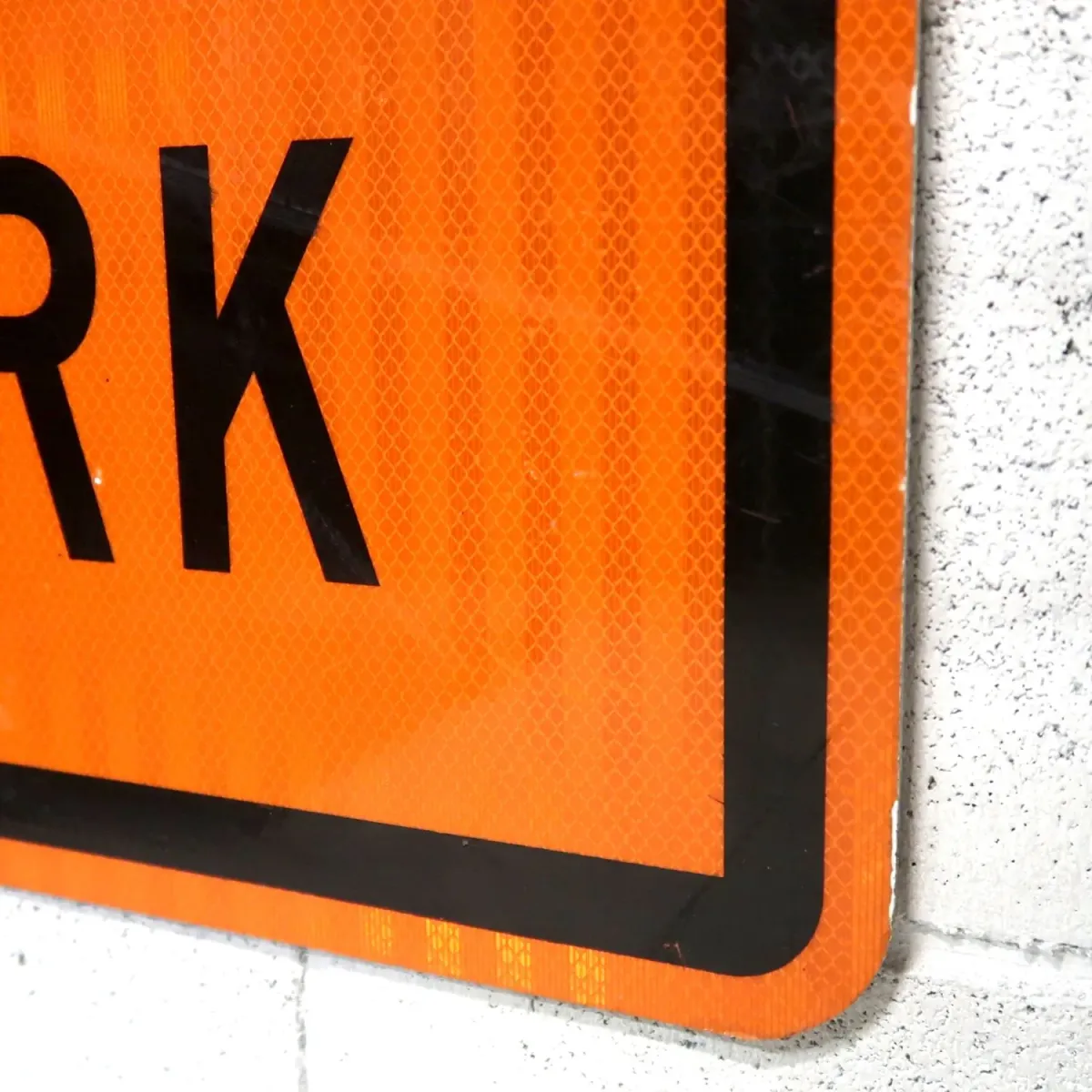 END ROAD WORK ロードサイン