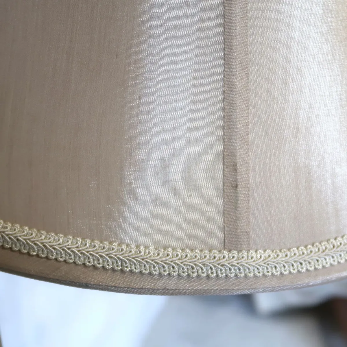 アンティーク ゴールドメタル フロアランプ