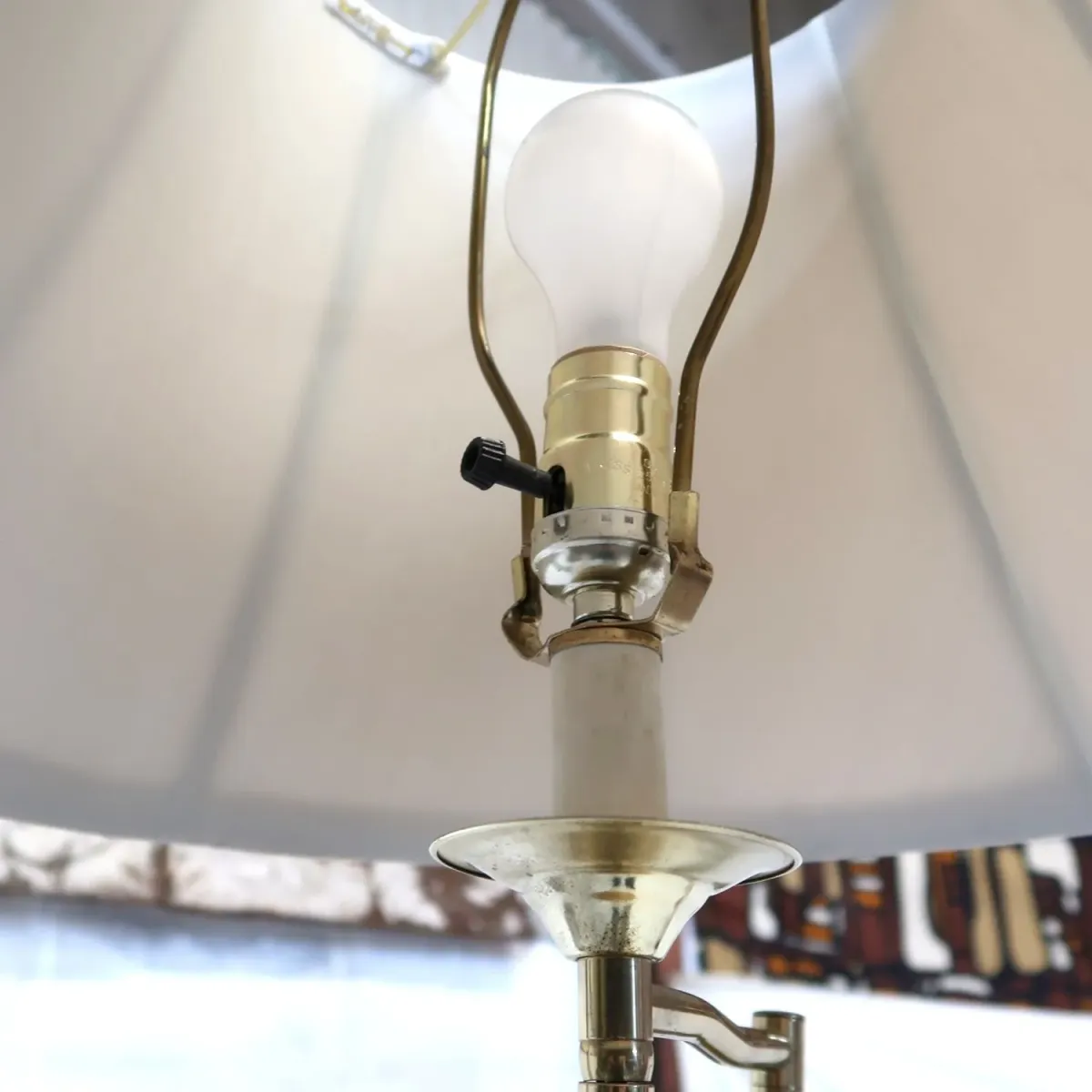 アンティーク ゴールドメタル フロアランプ