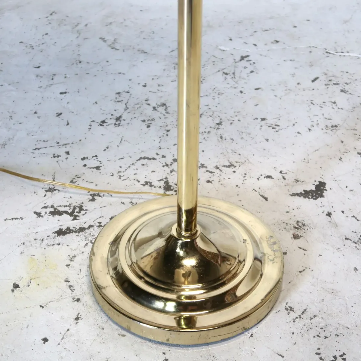 アンティーク ゴールドメタル フロアランプ