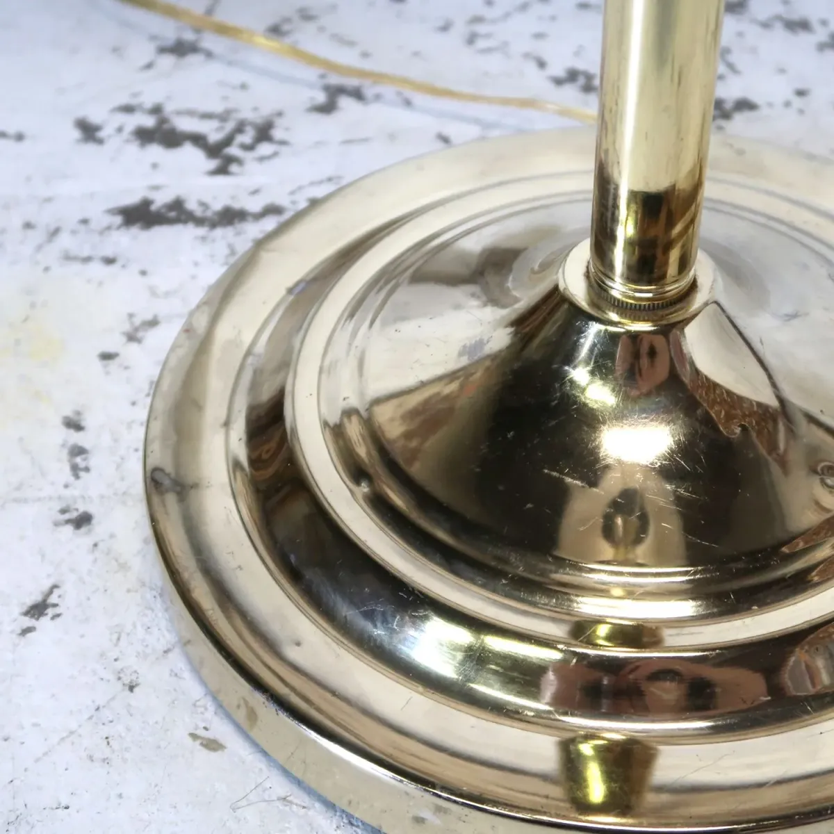 アンティーク ゴールドメタル フロアランプ