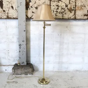 アンティーク ゴールドメタル フロアランプ