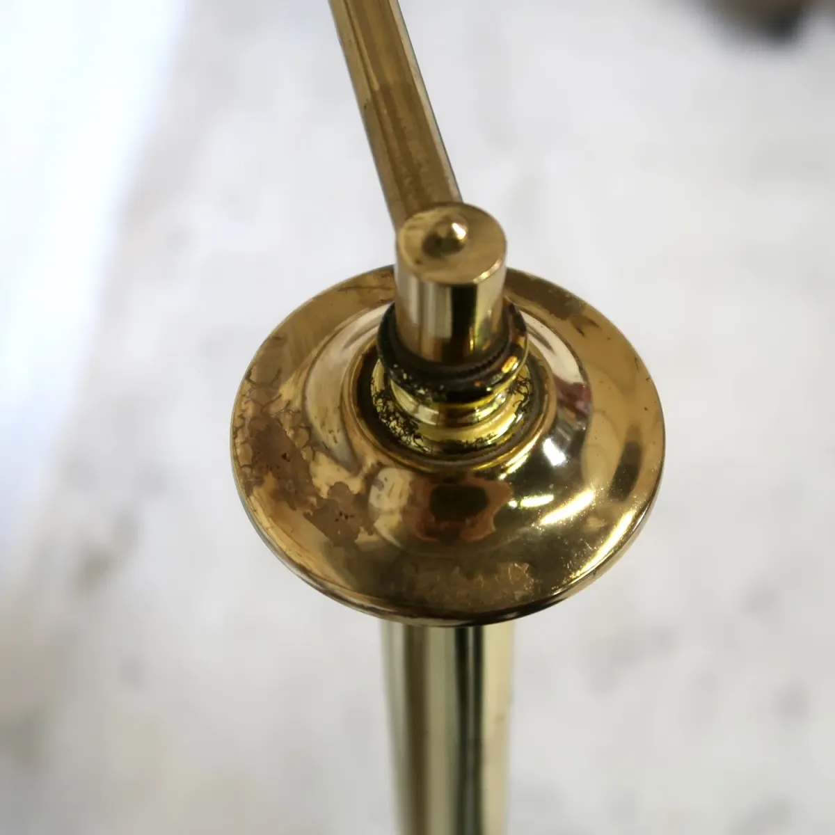 アンティーク ゴールドメタル フロアランプ