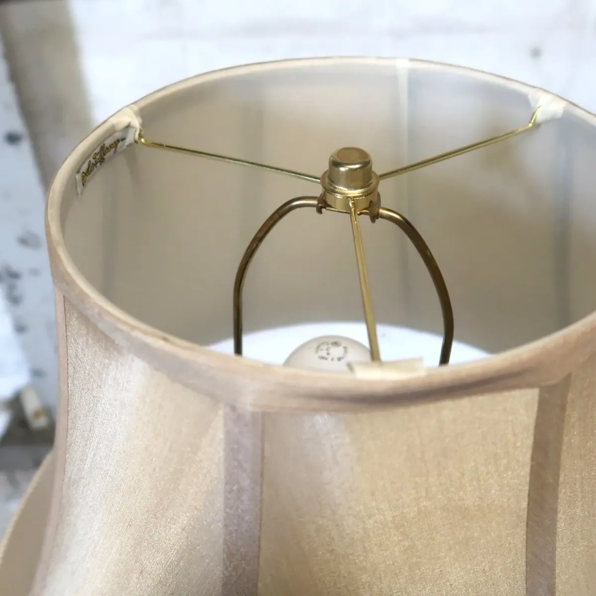 アンティーク ゴールドメタル フロアランプ