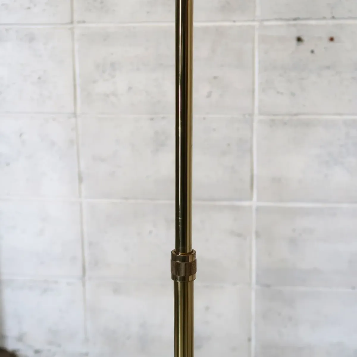 アンティーク ゴールドメタル フロアランプ