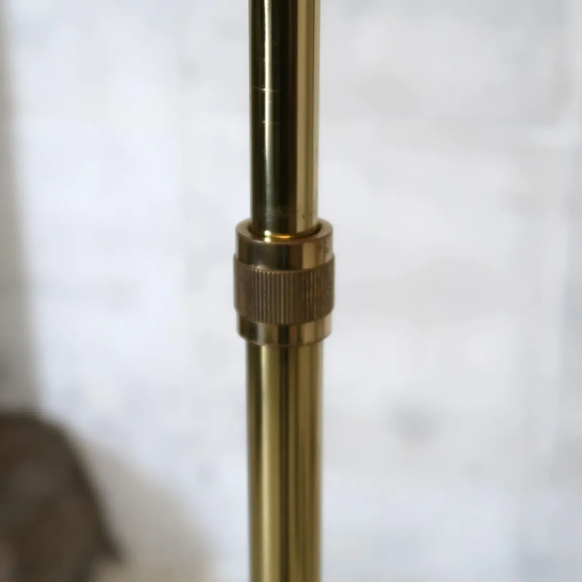 アンティーク ゴールドメタル フロアランプ