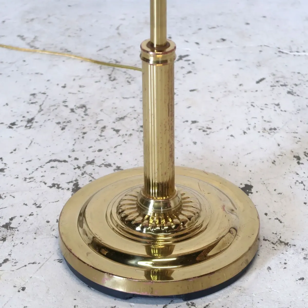 アンティーク ゴールドメタル フロアランプ