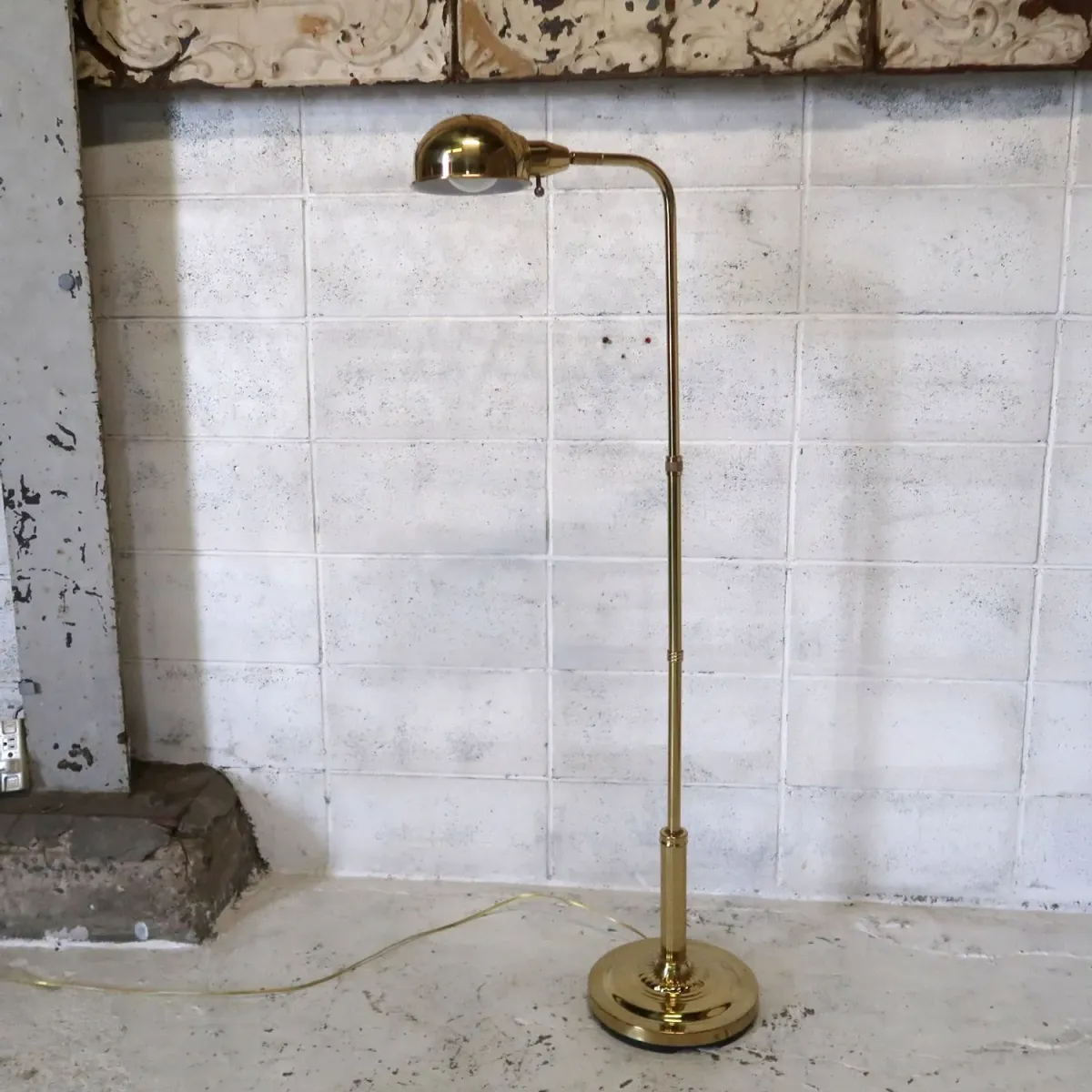 アンティーク ゴールドメタル フロアランプ