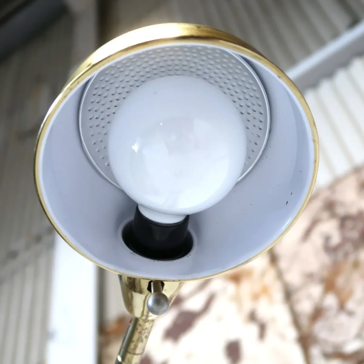 アンティーク ゴールドメタル フロアランプ