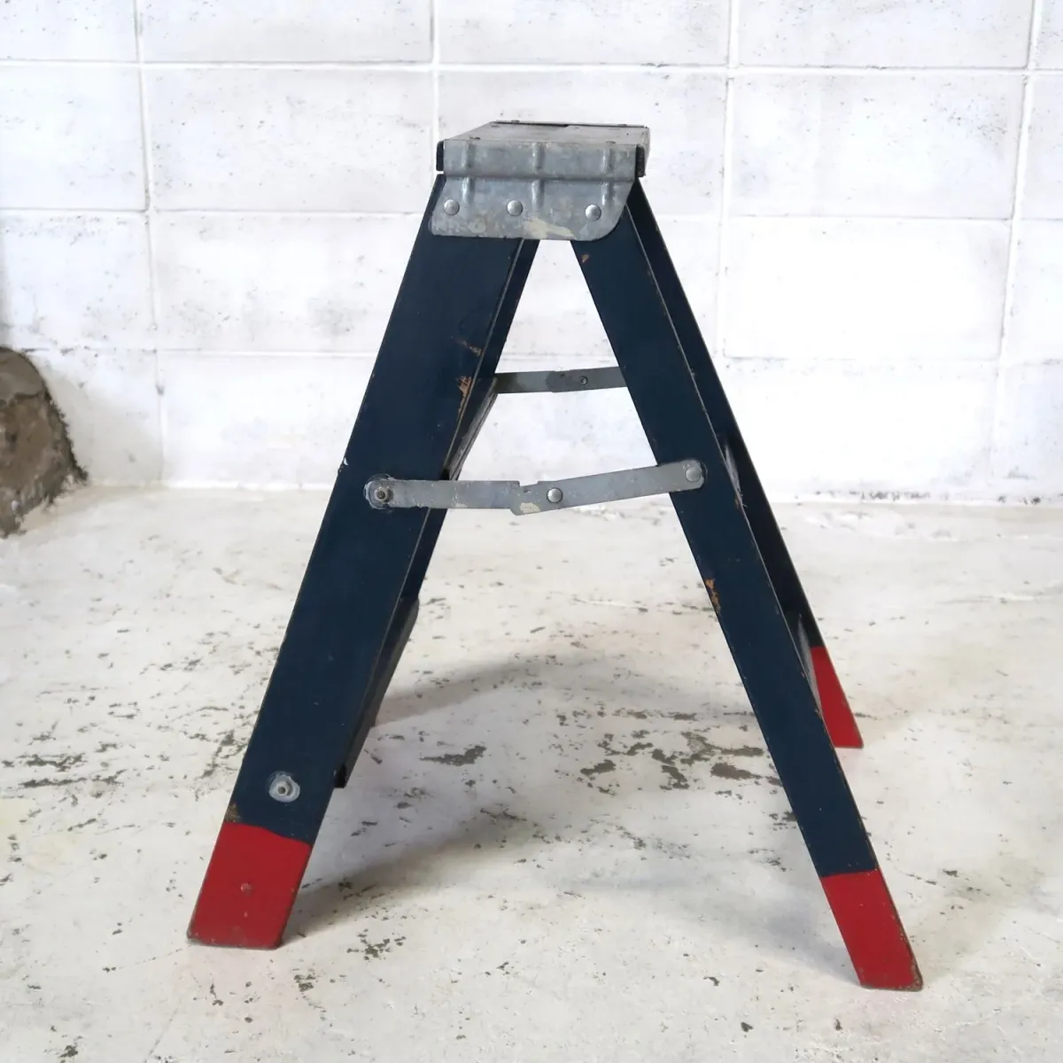 ビンテージ ウッドステップラダー