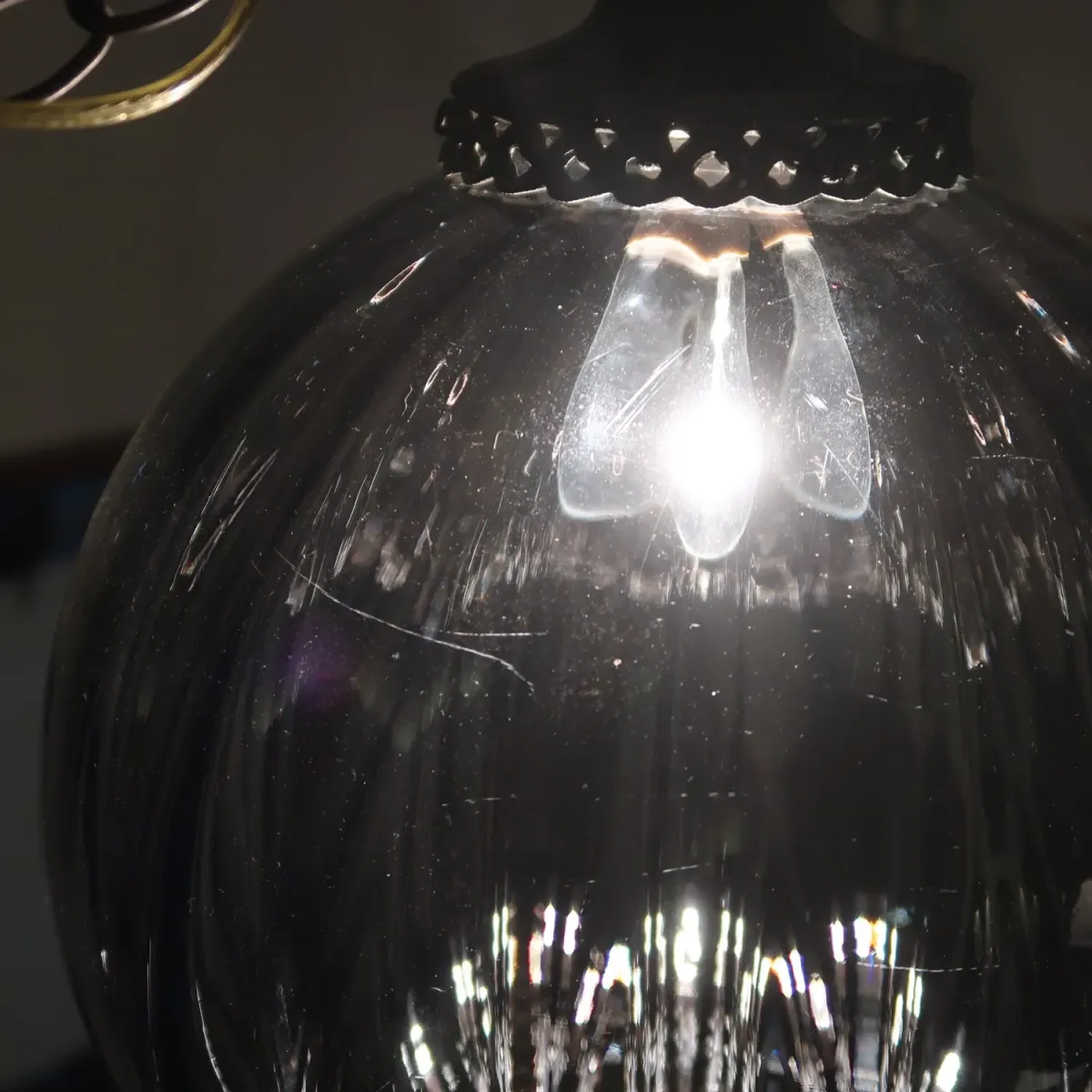 アンティーク スモークガラス ペンダントランプ