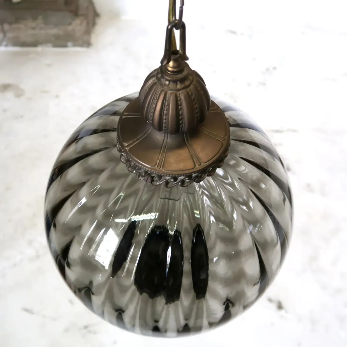 アンティーク スモークガラス ペンダントランプ
