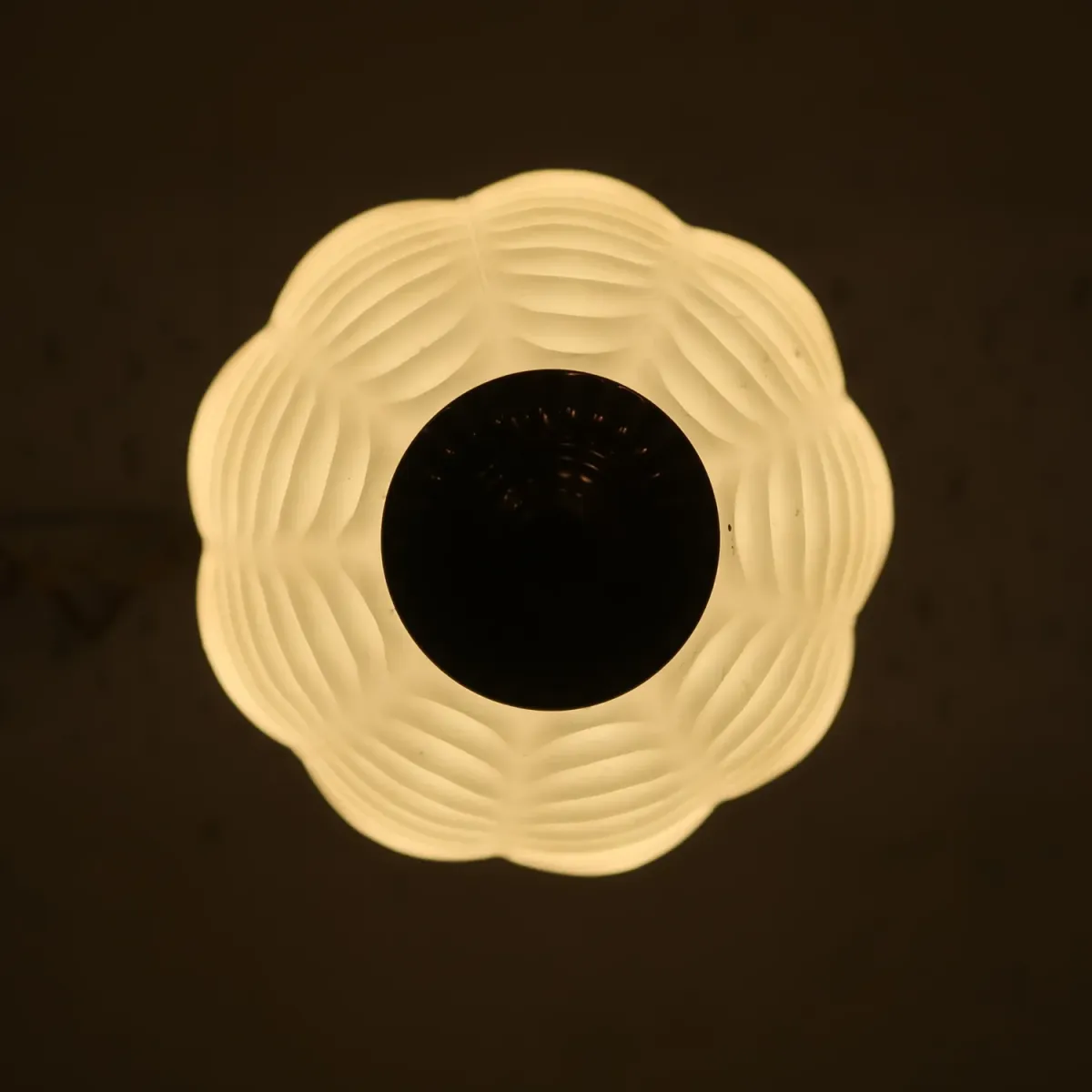 アンティーク ミルクガラス ペンダントランプ