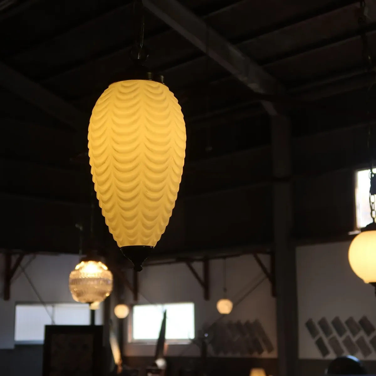 アンティーク ミルクガラス ペンダントランプ